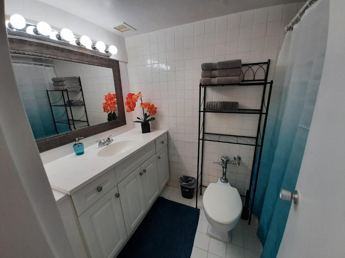 ハランデール・ビーチHallandale Studio With Poolアパートメント エクステリア 写真